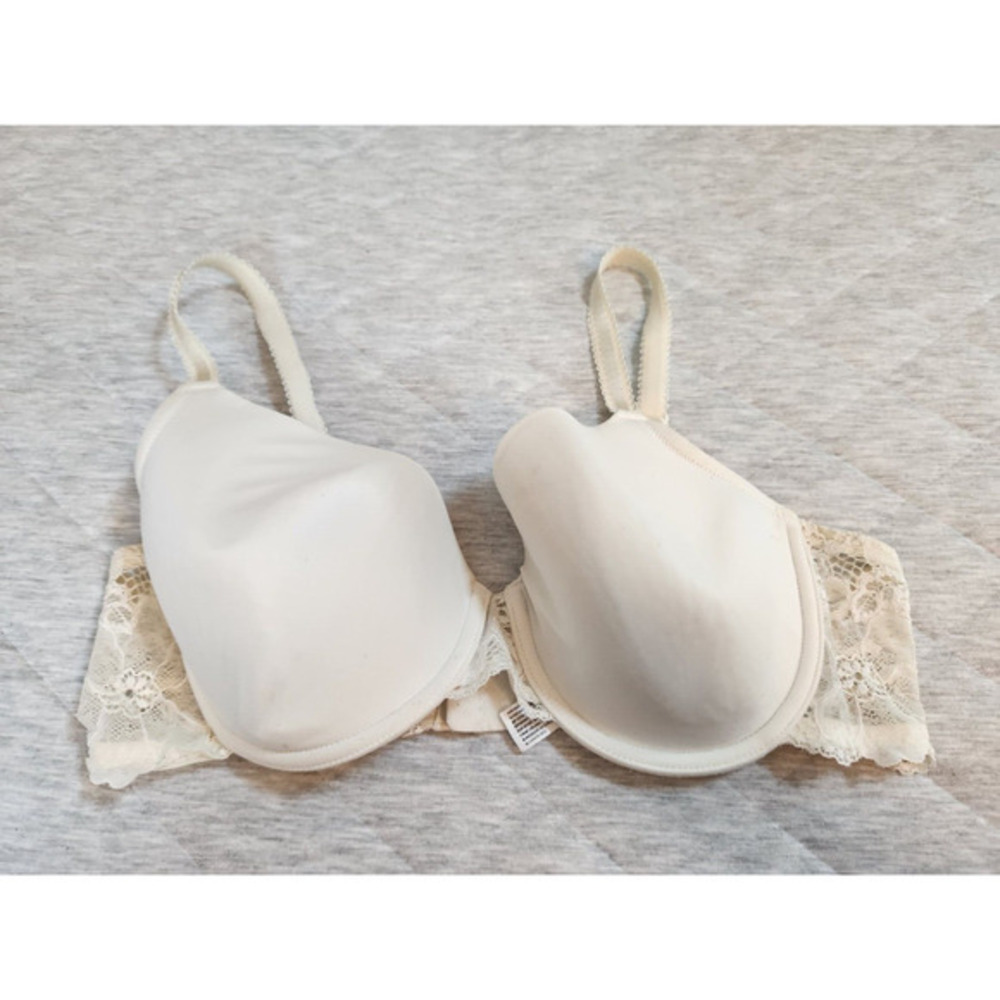 Wacoal Women's Ivory White Lace Detailing French Garden Contour Bra 85340 / 38D